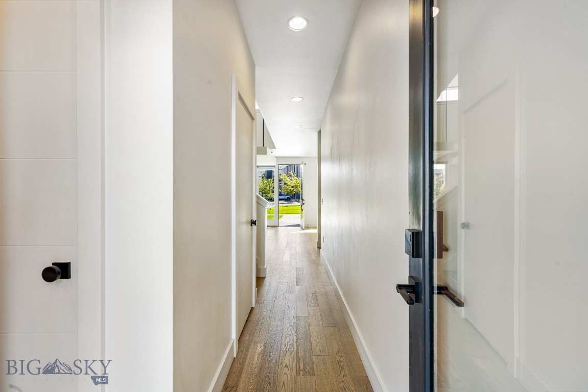 Bozeman, Montana 59718, United States, 3 Bedrooms Bedrooms, ,3 BathroomsBathrooms,Residential,Active,215114