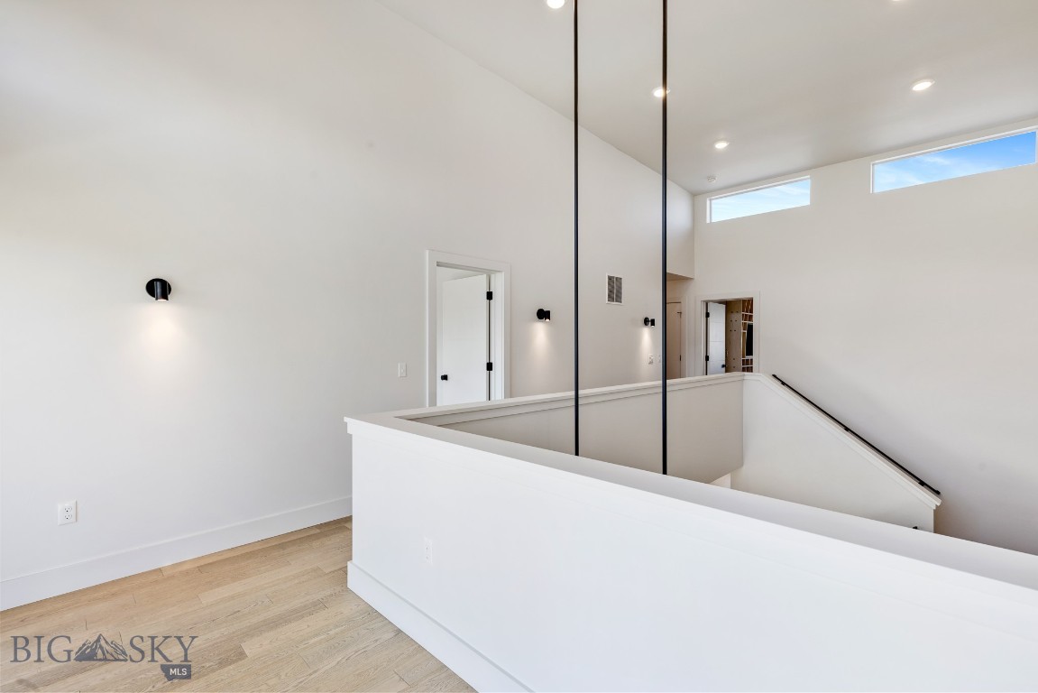 Bozeman, Montana 59718, United States, 3 Bedrooms Bedrooms, ,3 BathroomsBathrooms,Residential,Active,215114