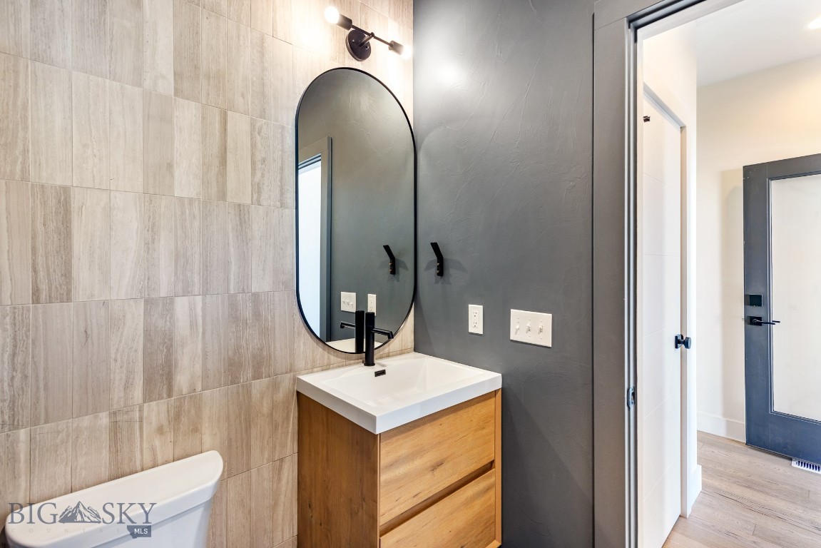 Bozeman, Montana 59718, United States, 3 Bedrooms Bedrooms, ,3 BathroomsBathrooms,Residential,Active,215114