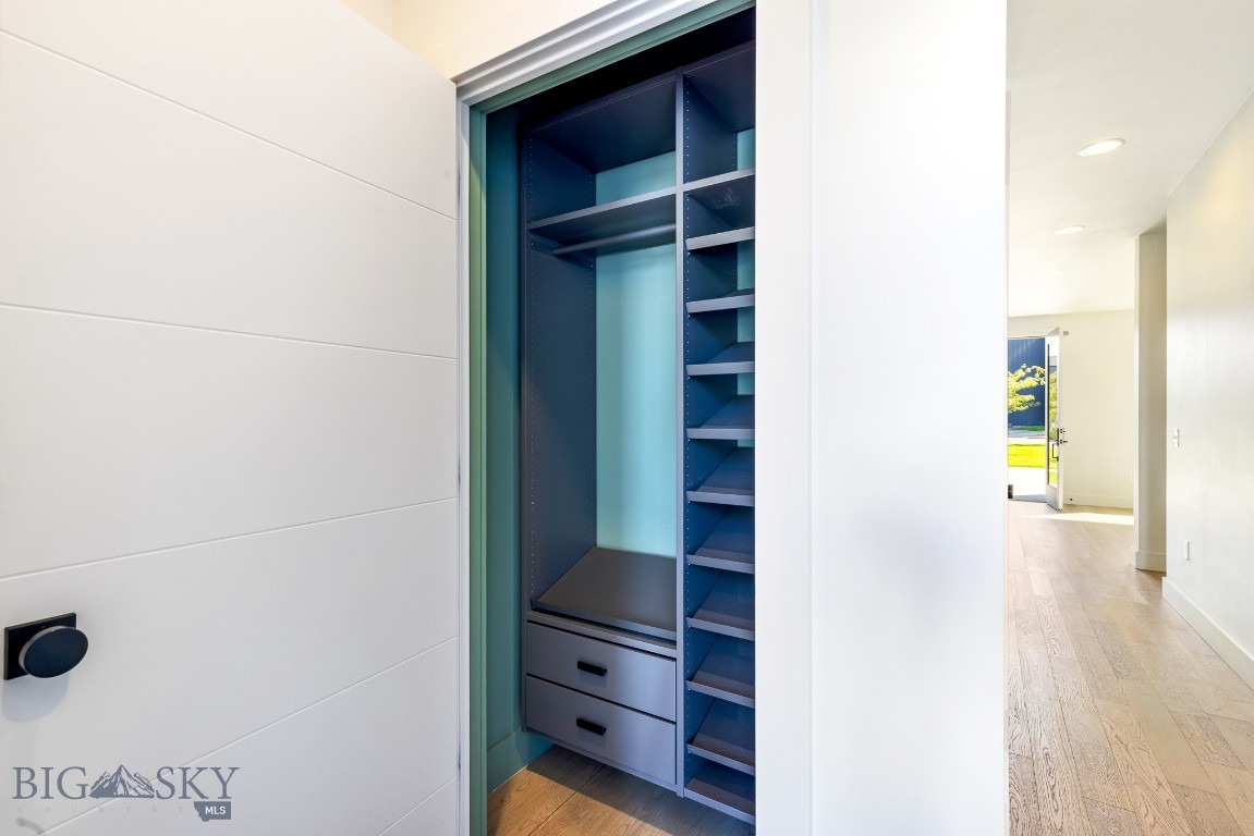 Bozeman, Montana 59718, United States, 3 Bedrooms Bedrooms, ,3 BathroomsBathrooms,Residential,Active,215114