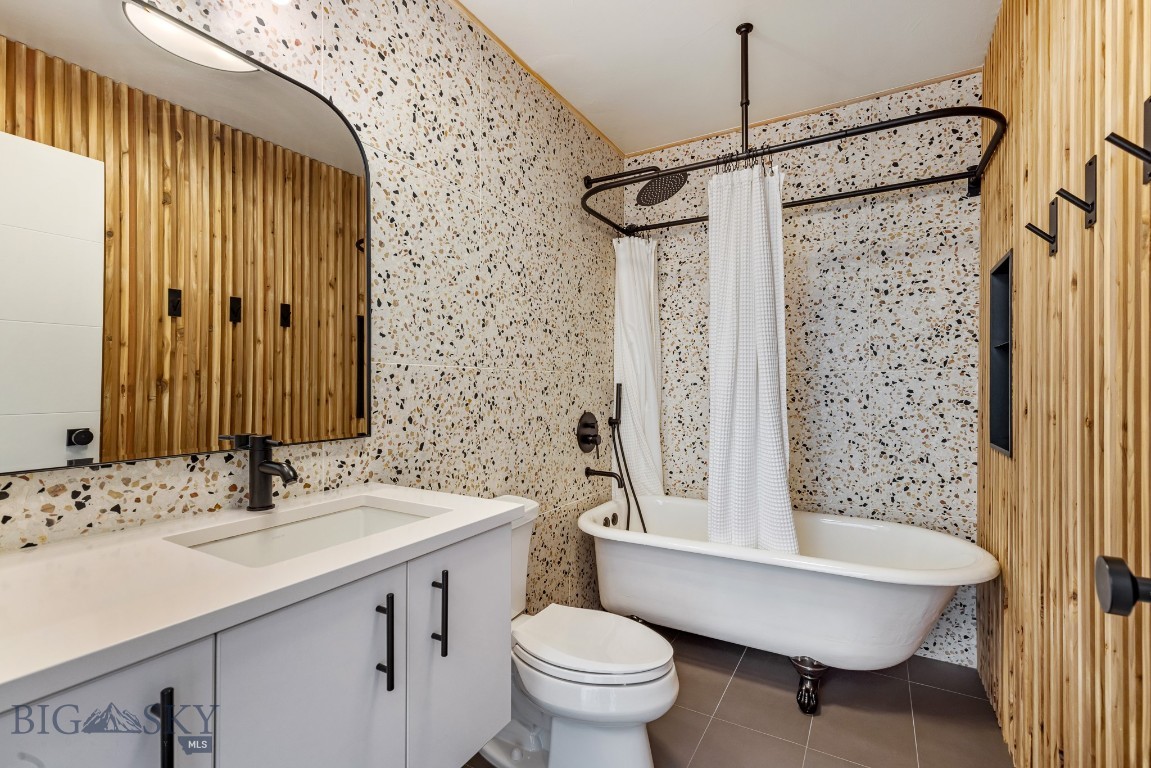 Bozeman, Montana 59718, United States, 3 Bedrooms Bedrooms, ,3 BathroomsBathrooms,Residential,Active,215114