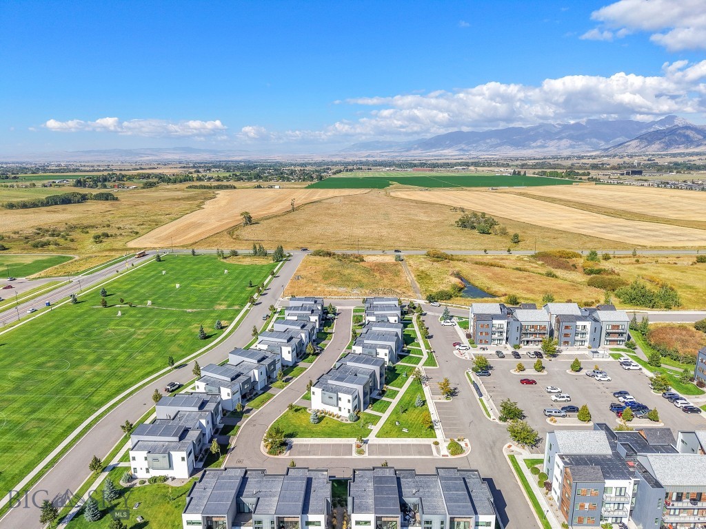 Bozeman, Montana 59718, United States, 3 Bedrooms Bedrooms, ,3 BathroomsBathrooms,Residential,Active,215114