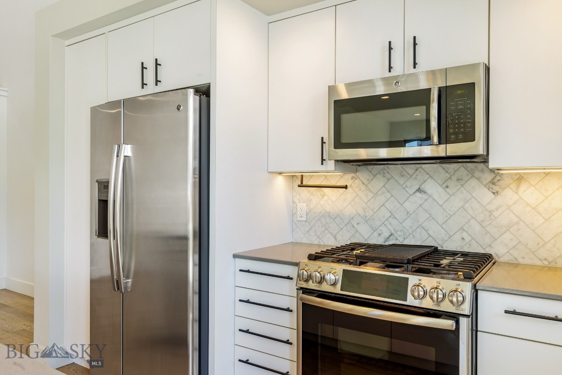 Bozeman, Montana 59718, United States, 3 Bedrooms Bedrooms, ,3 BathroomsBathrooms,Residential,Active,215114