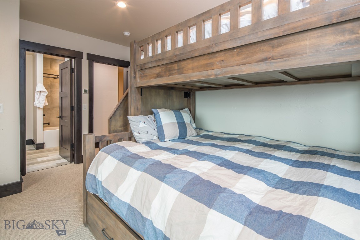 Cascade Ridge Condos - Residential