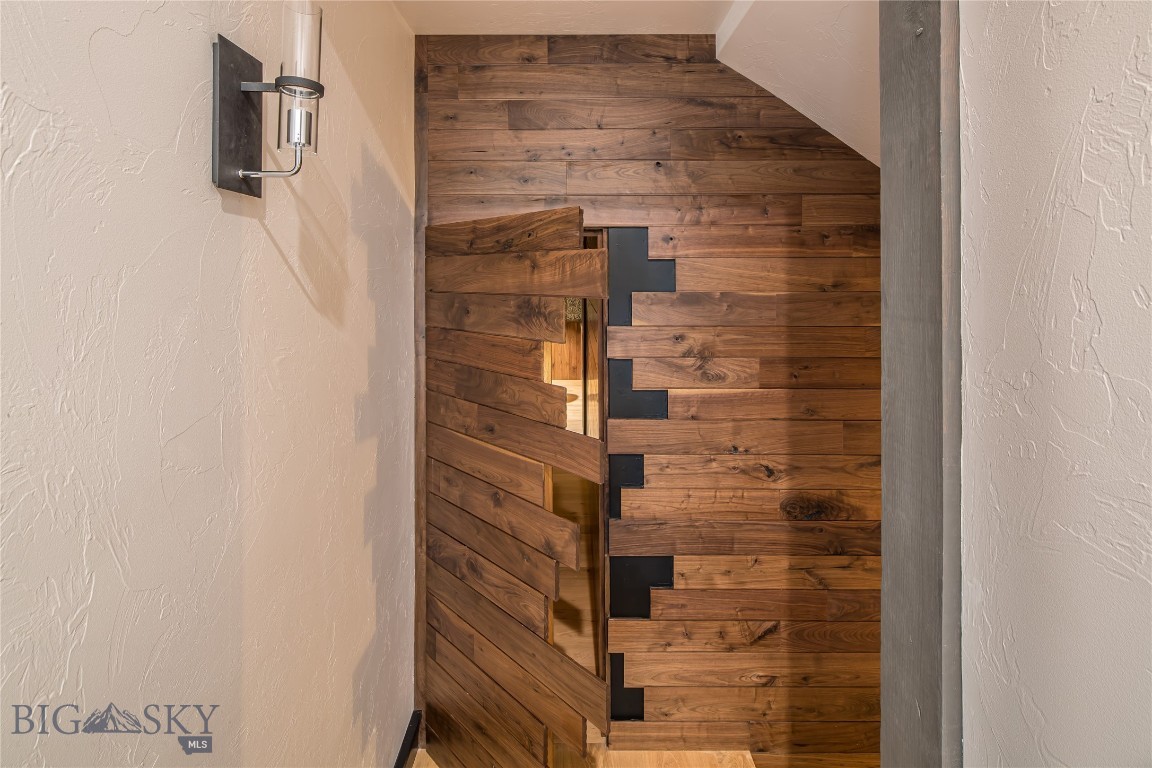 Cascade Ridge Condos - Residential