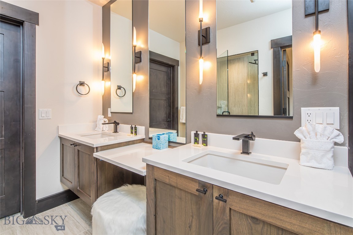 Cascade Ridge Condos - Residential