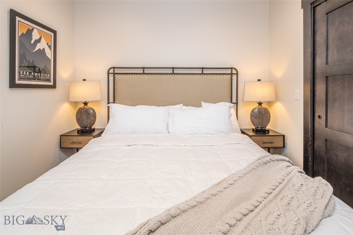 Cascade Ridge Condos - Residential