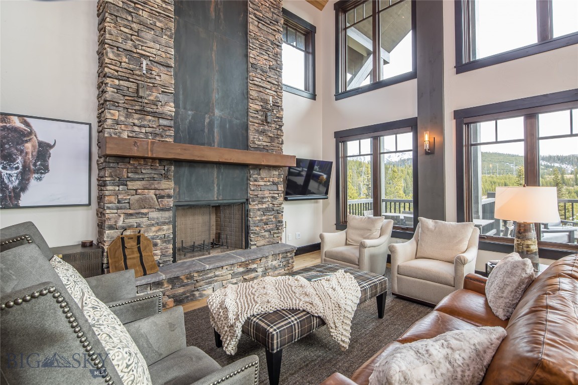 Cascade Ridge Condos - Residential