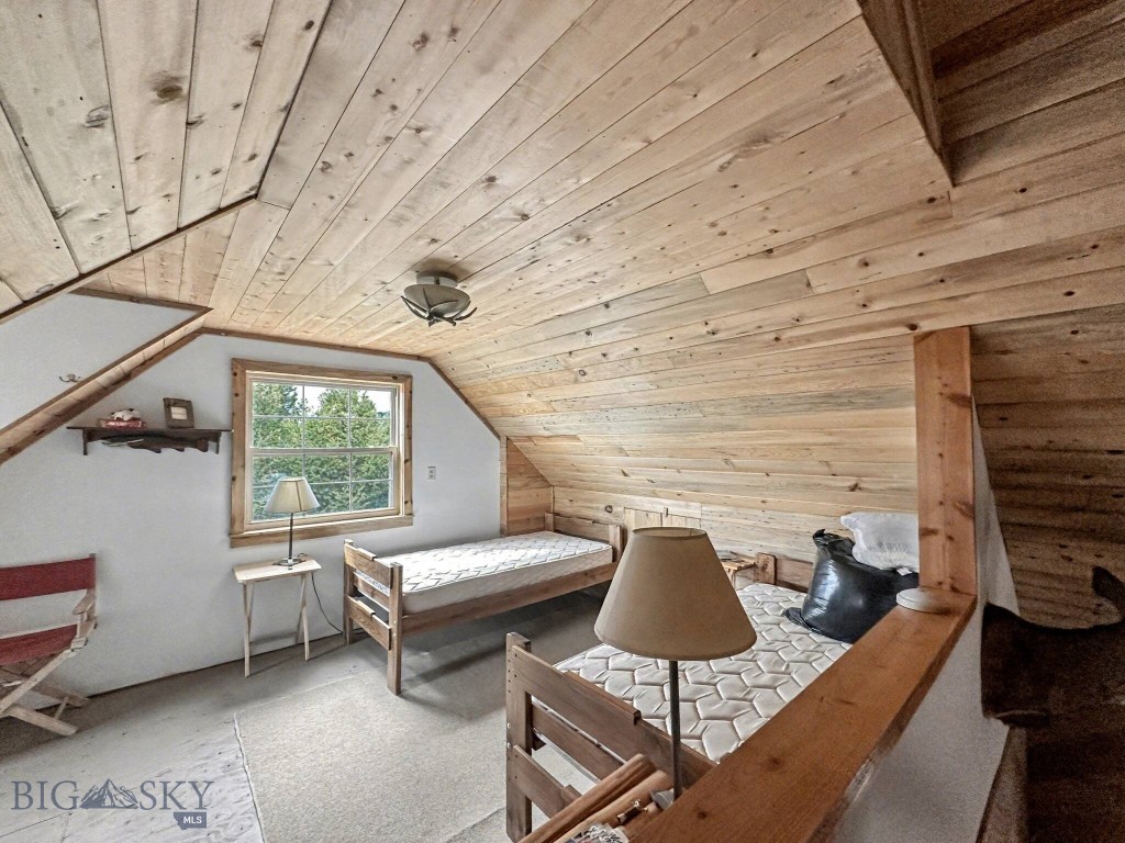 Shining Mountain Unit III - Residential