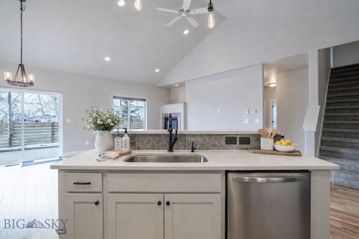 Falcon Hollow - Residential