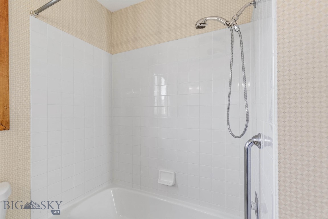 Sour Dough Creek Properties - Residential