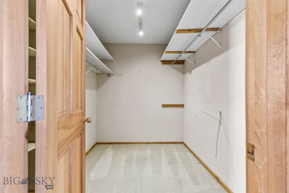 Sour Dough Creek Properties - Residential