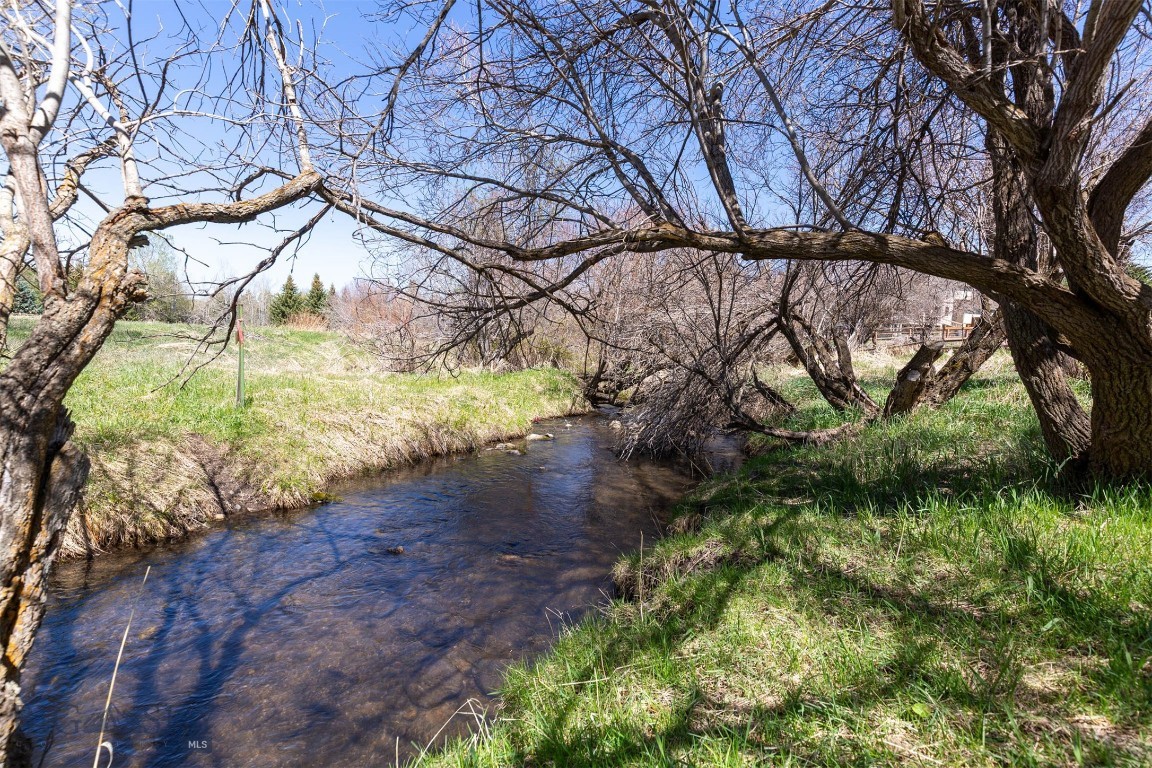Sour Dough Creek Properties - Residential