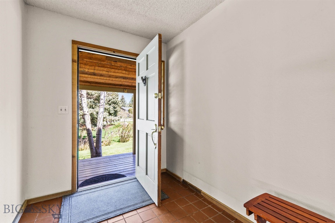Sour Dough Creek Properties - Residential