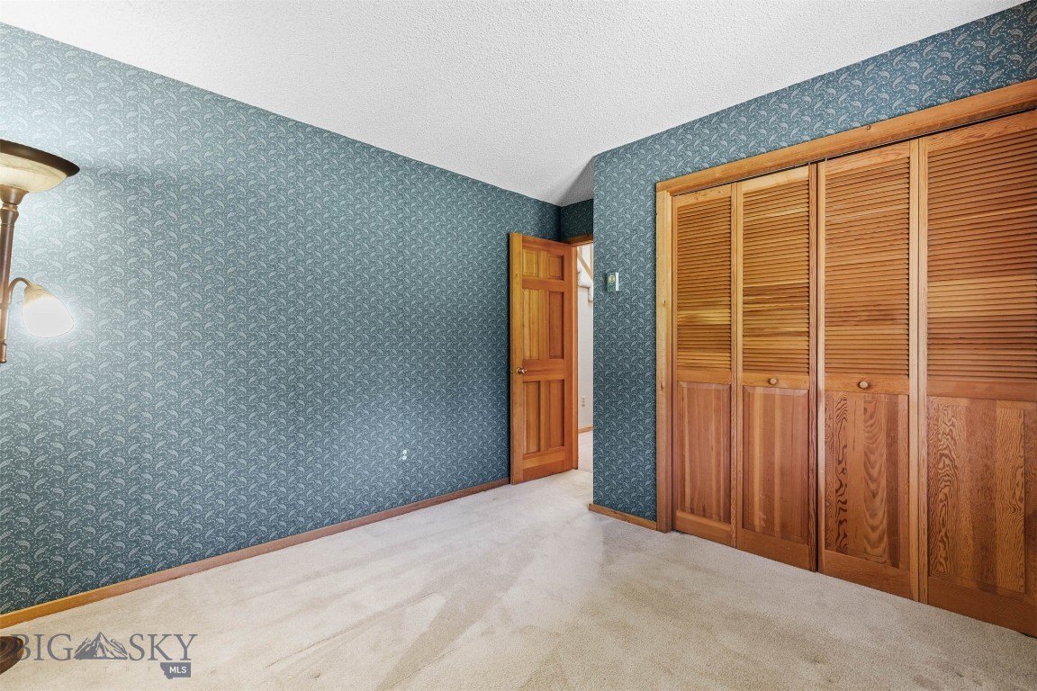 Sour Dough Creek Properties - Residential