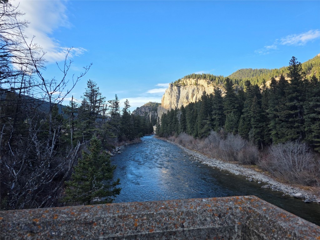 Gallatin Canyon - Land