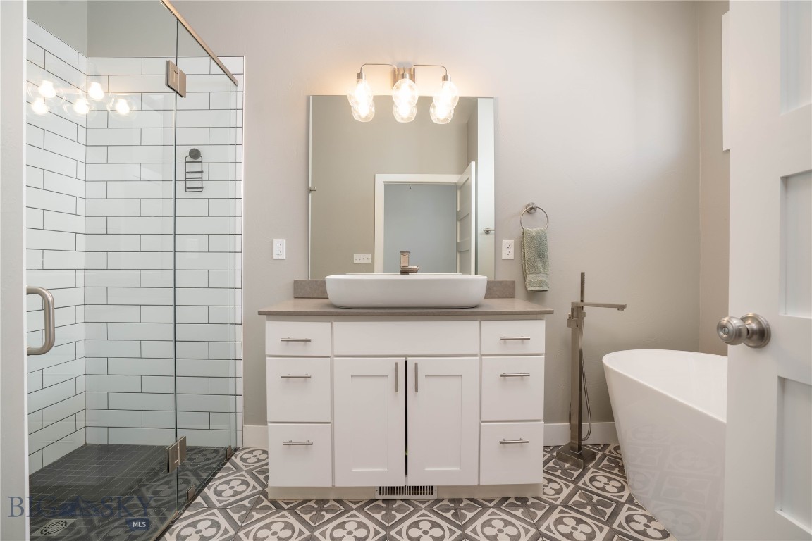 The Lakes at Valley West - Residential