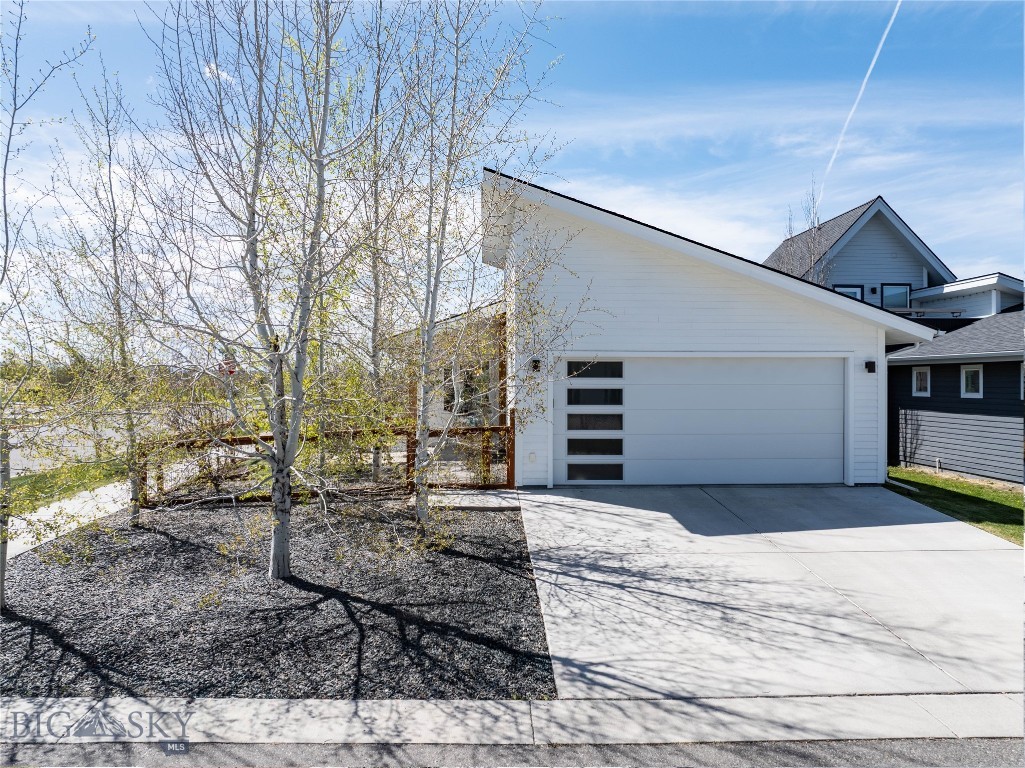 The Lakes at Valley West - Residential