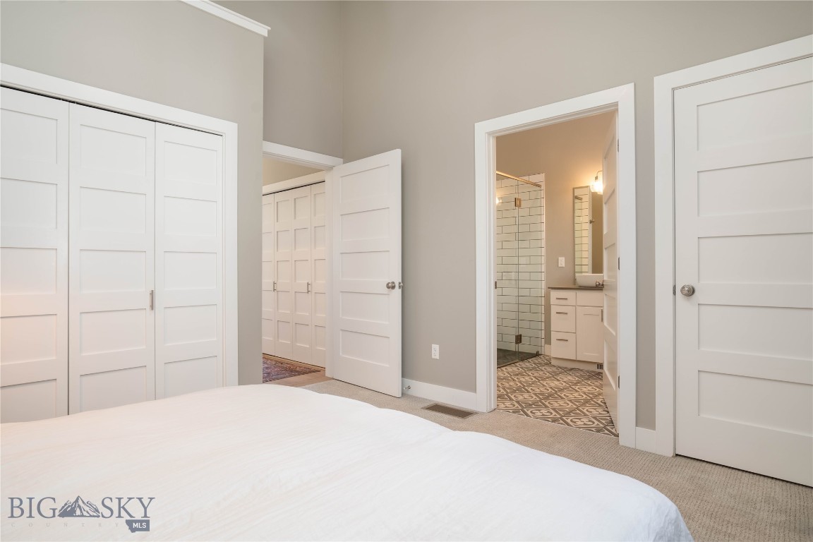 The Lakes at Valley West - Residential