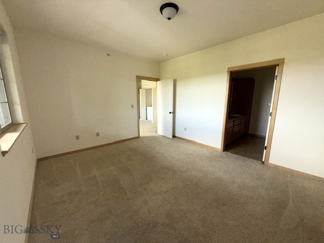 2221B Willow Drive 302B