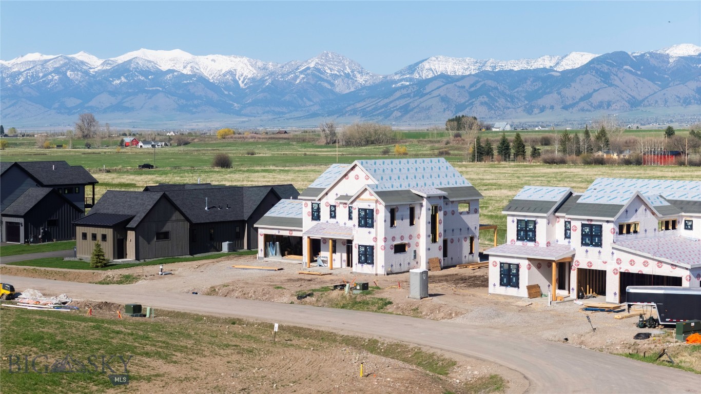 Creekside Meadows - Residential