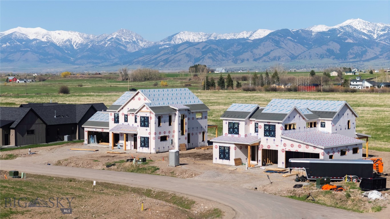 Creekside Meadows - Residential