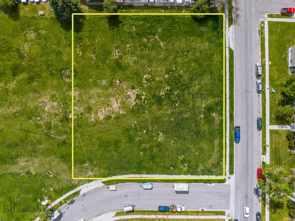 Parkway Plaza - Land