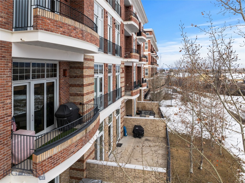 Village Downtown - Residential