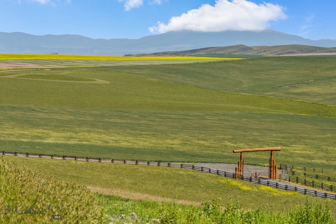 Hilltop Vista - Residential