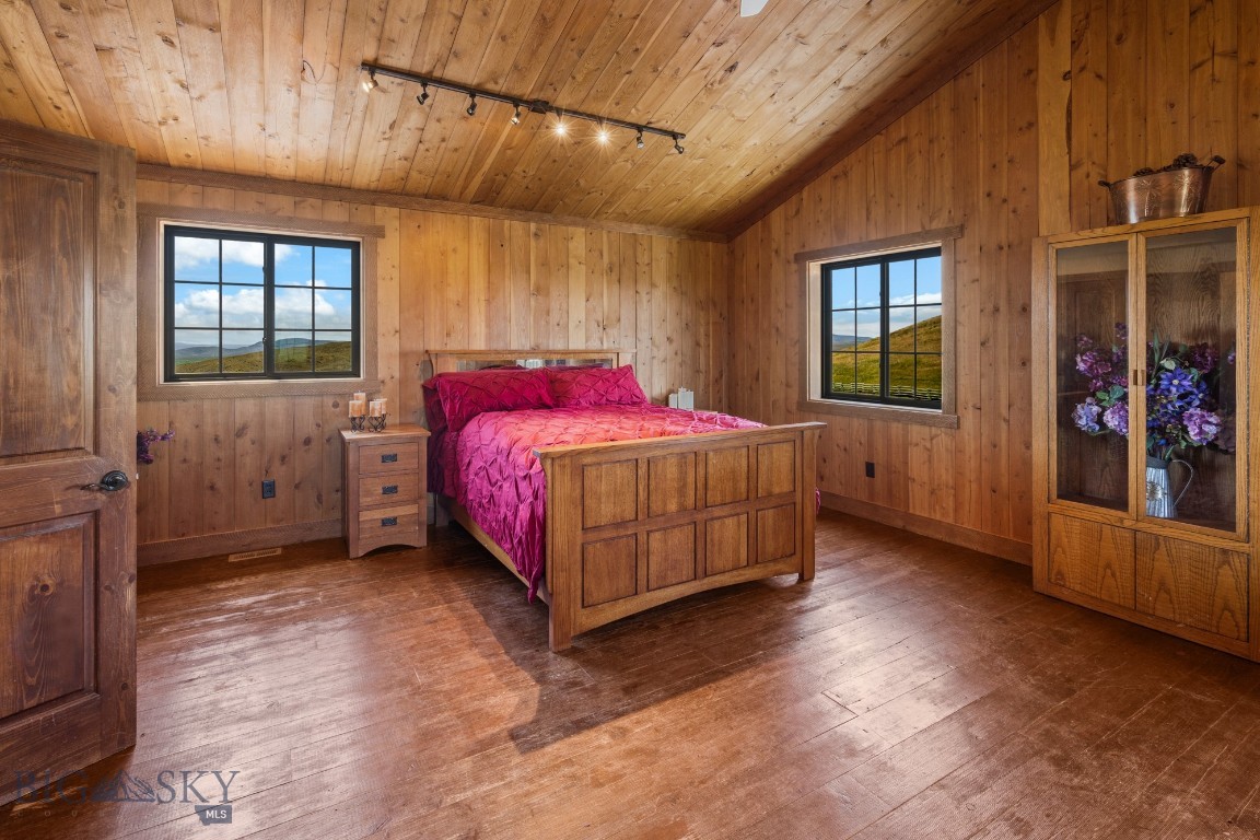 Hilltop Vista - Residential