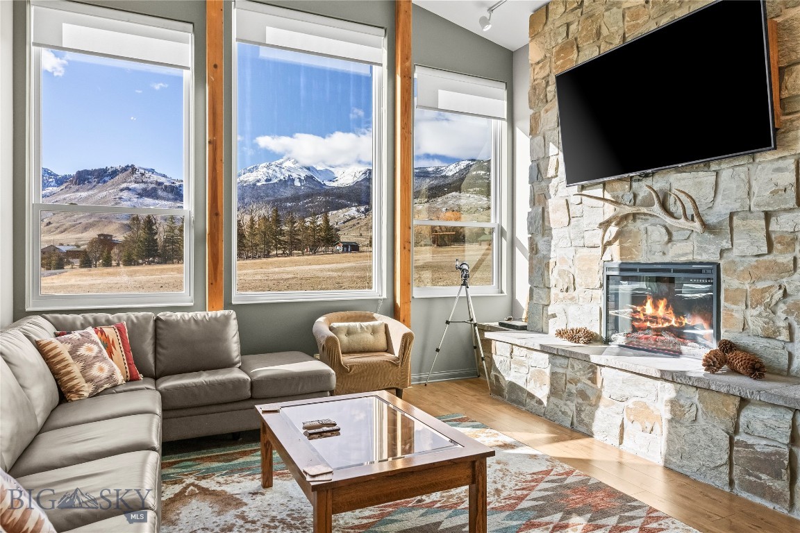 Yellowstone Park Riverfront Sub - Residential