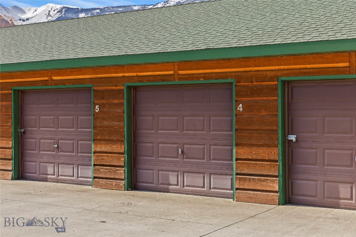 Yellowstone Park Riverfront Sub - Residential