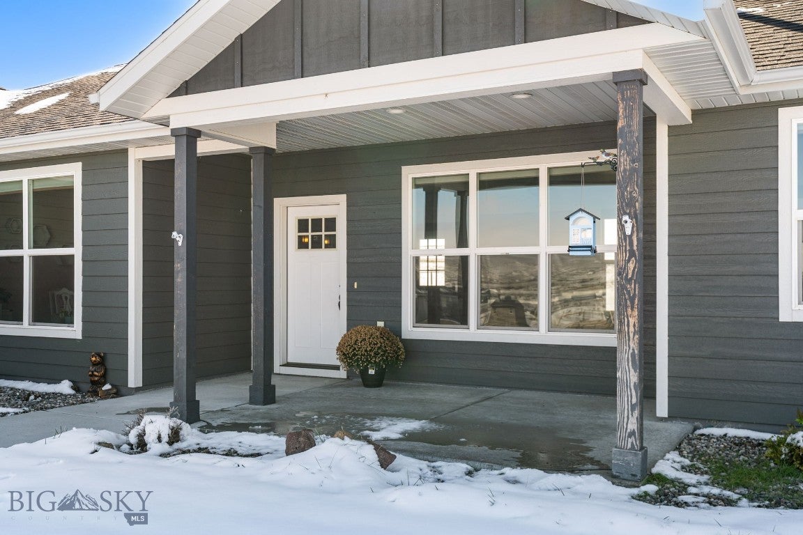 27 Blue Stem Way