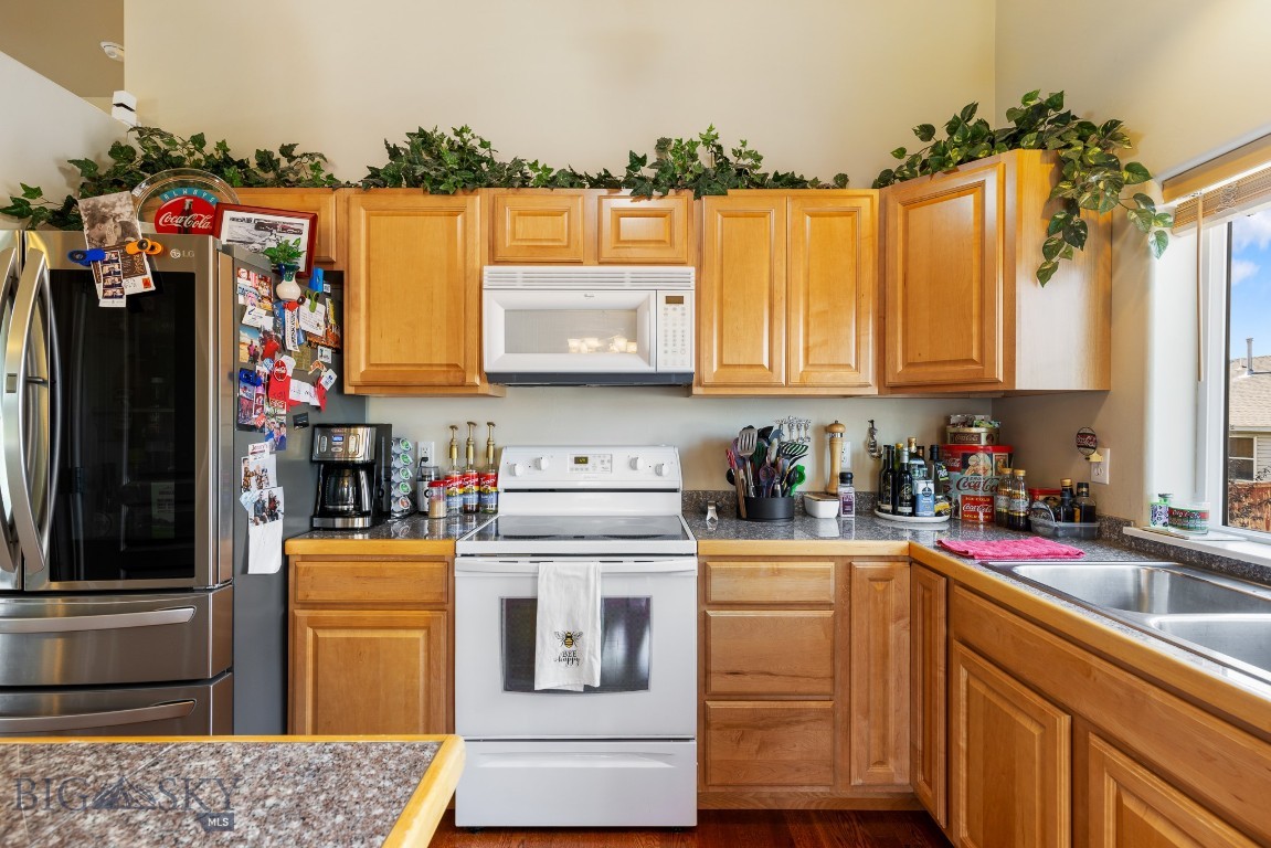 River Rock and Royal Village - Residential