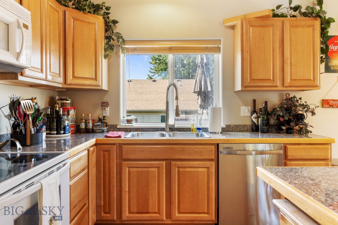 River Rock and Royal Village - Residential