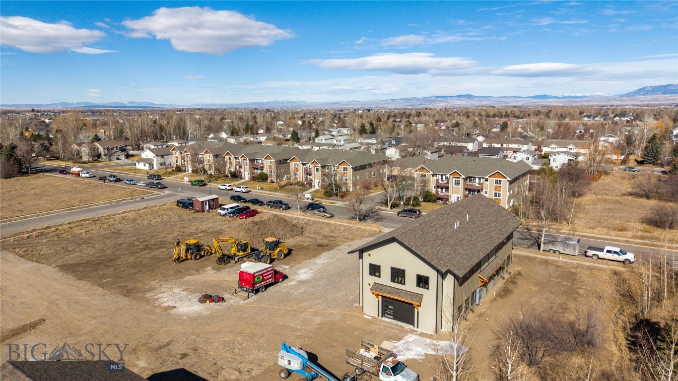 Parkway Plaza - Commercial Lease