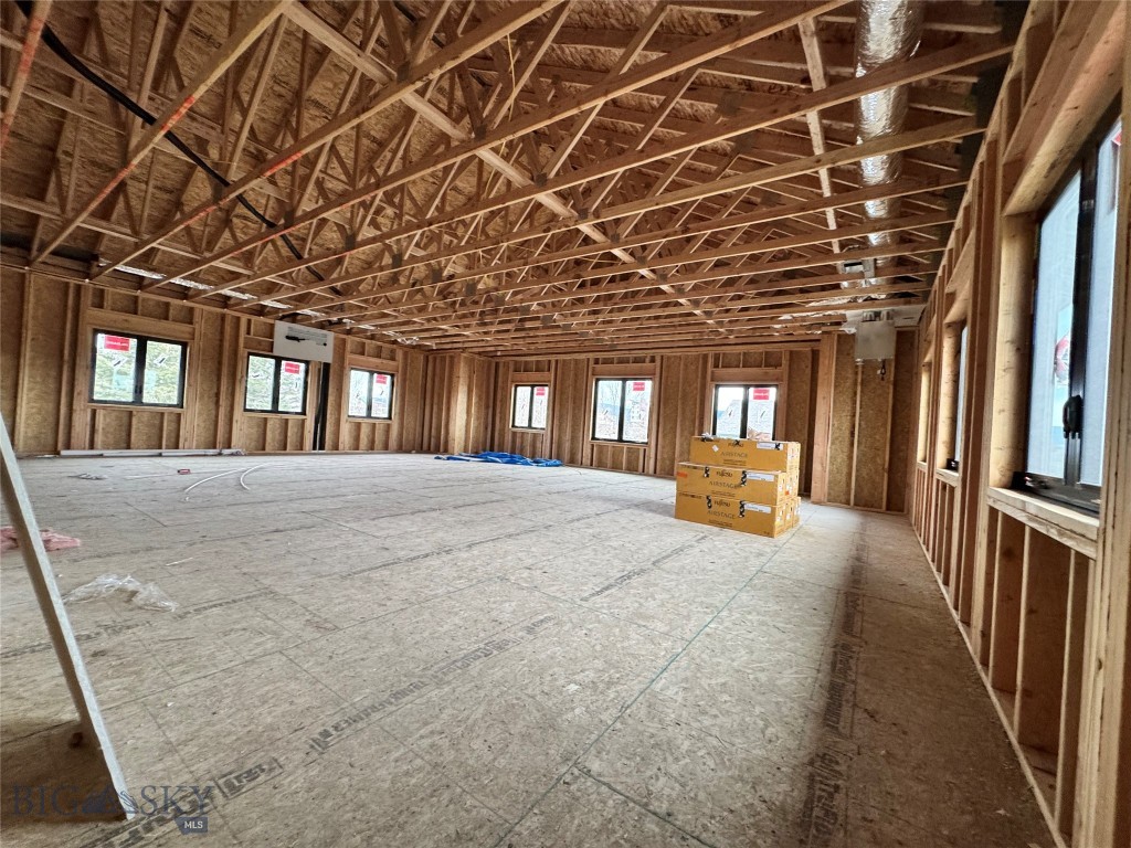 Parkway Plaza - Commercial Lease