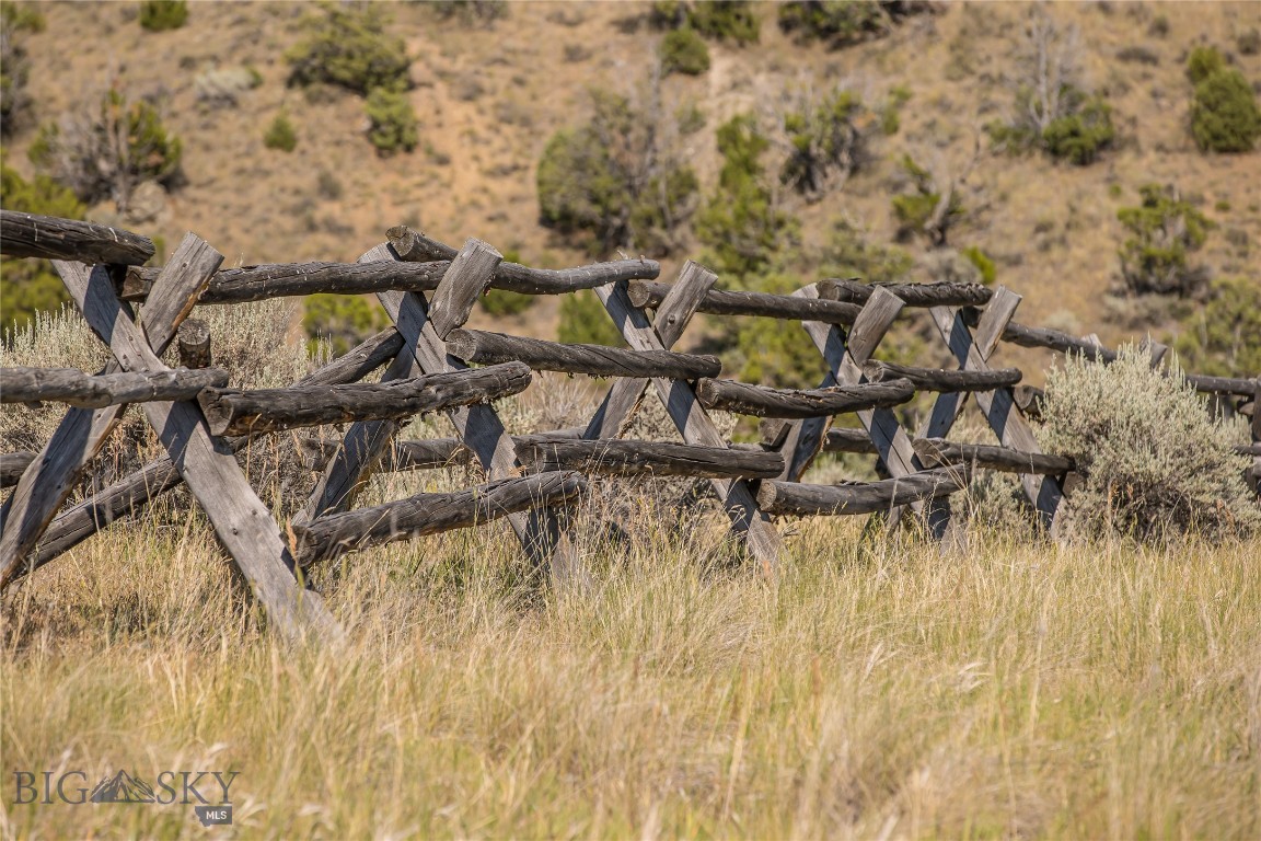 Manhattan, Montana 59741, United States, 4 Bedrooms Bedrooms, ,4 BathroomsBathrooms,Residential,Contingent,49181