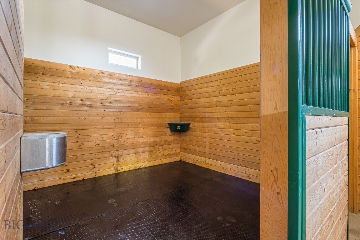 Manhattan, Montana 59741, United States, 4 Bedrooms Bedrooms, ,4 BathroomsBathrooms,Residential,Contingent,49181