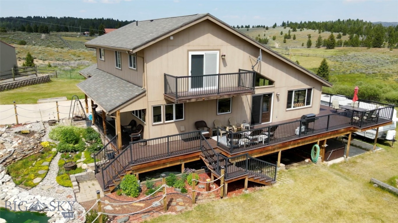 Butte, Montana 59701, United States, 4 Bedrooms Bedrooms, ,4 BathroomsBathrooms,Residential,Contingent,58655