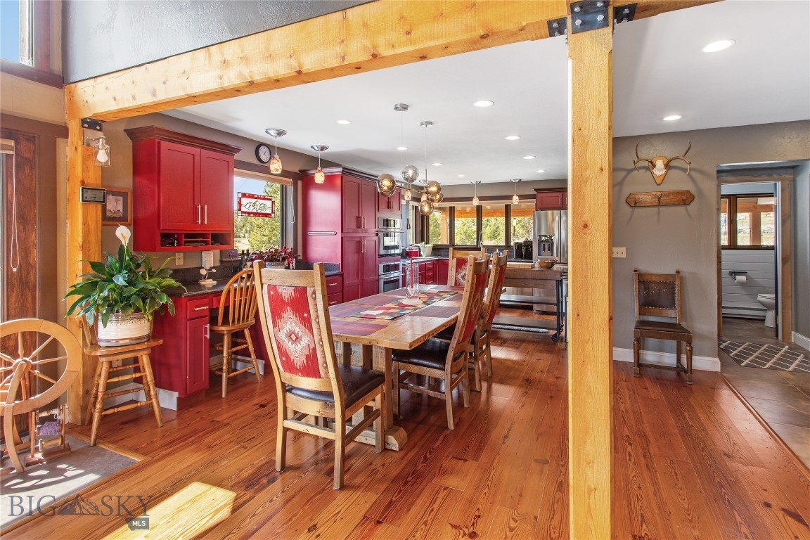 Butte, Montana 59701, United States, 4 Bedrooms Bedrooms, ,4 BathroomsBathrooms,Residential,Contingent,58655