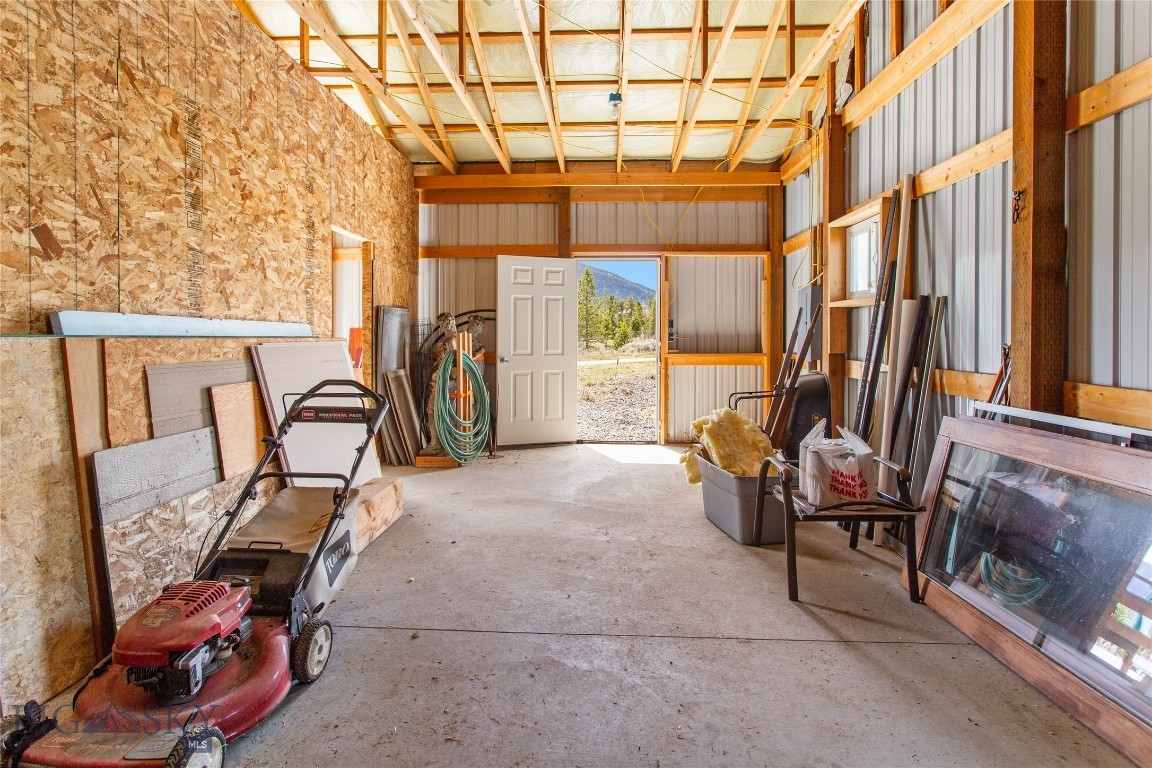 Butte, Montana 59701, United States, 4 Bedrooms Bedrooms, ,4 BathroomsBathrooms,Residential,Contingent,58655