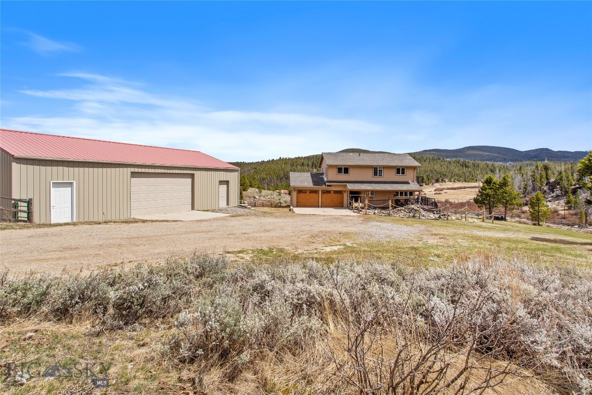 Butte, Montana 59701, United States, 4 Bedrooms Bedrooms, ,4 BathroomsBathrooms,Residential,Contingent,58655