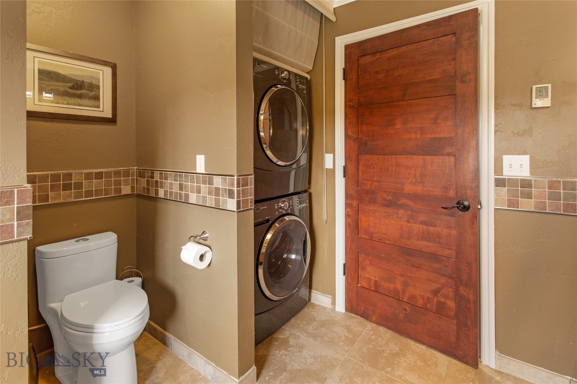 Butte, Montana 59701, United States, 4 Bedrooms Bedrooms, ,4 BathroomsBathrooms,Residential,Contingent,58655