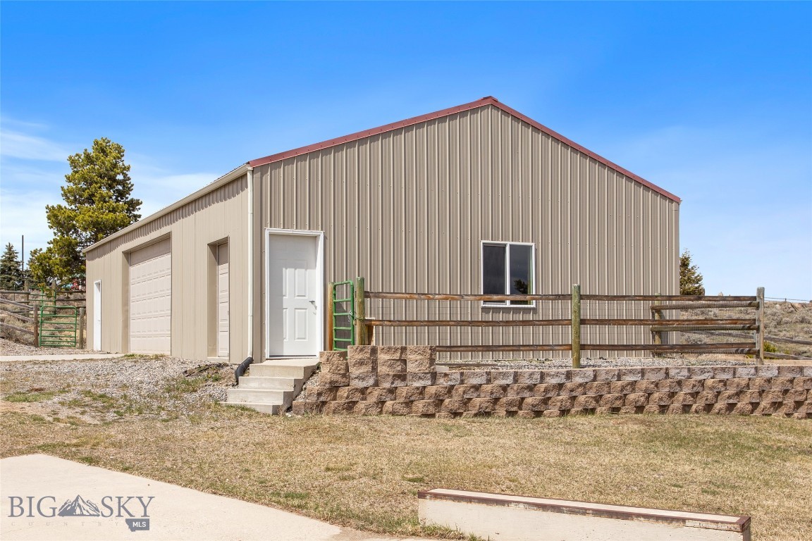 Butte, Montana 59701, United States, 4 Bedrooms Bedrooms, ,4 BathroomsBathrooms,Residential,Contingent,58655