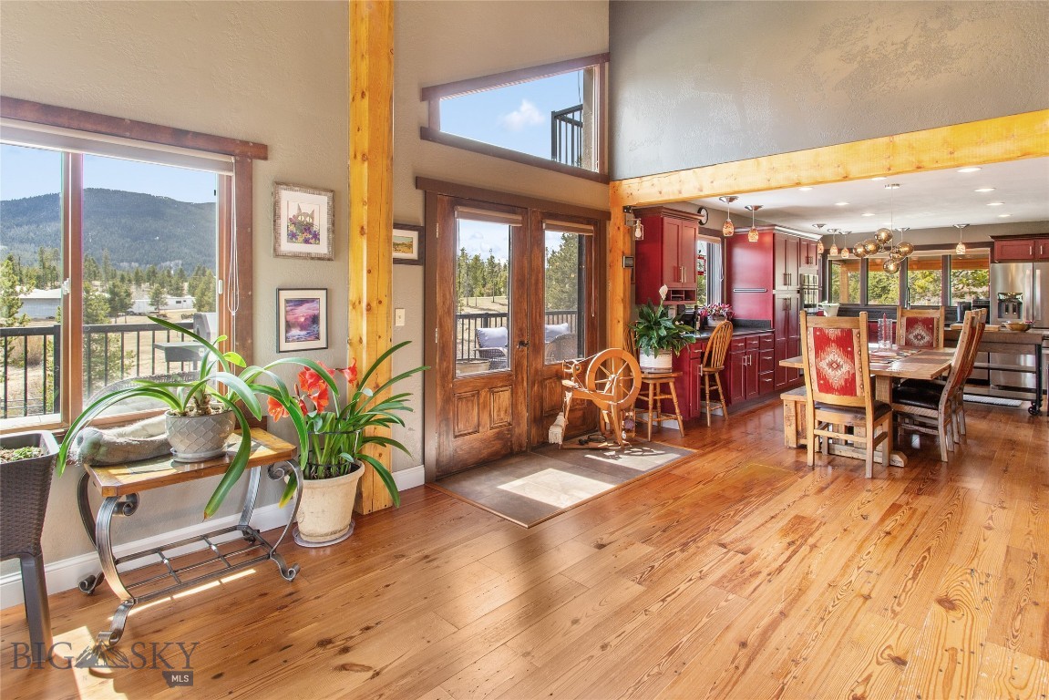 Butte, Montana 59701, United States, 4 Bedrooms Bedrooms, ,4 BathroomsBathrooms,Residential,Contingent,58655