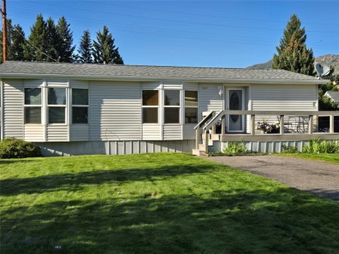 Photo of 2511 Walnut Street, Butte, MT 59701 (MLS # 415166)