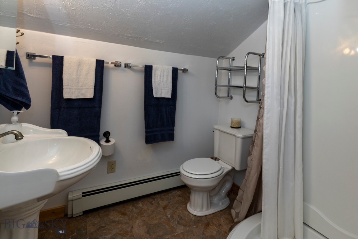 Livingston Riverside - Residential Income