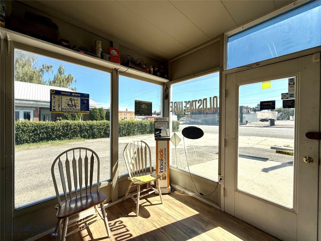 720 Main Street