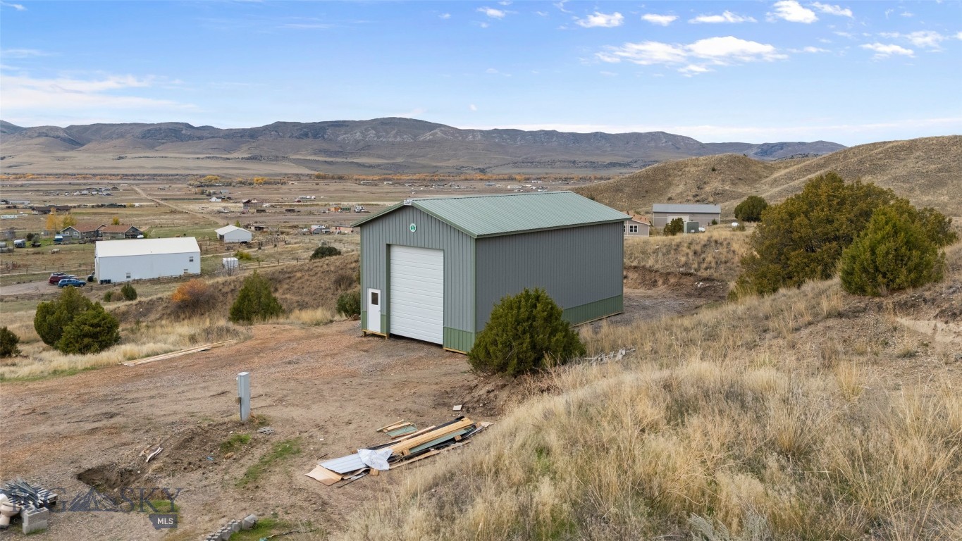 Ponderosa Pines - Land